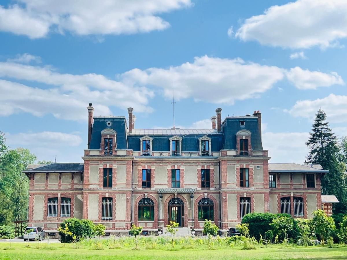 Chateau De Crenille Chaumes-en-Brie Eksteriør bilde
