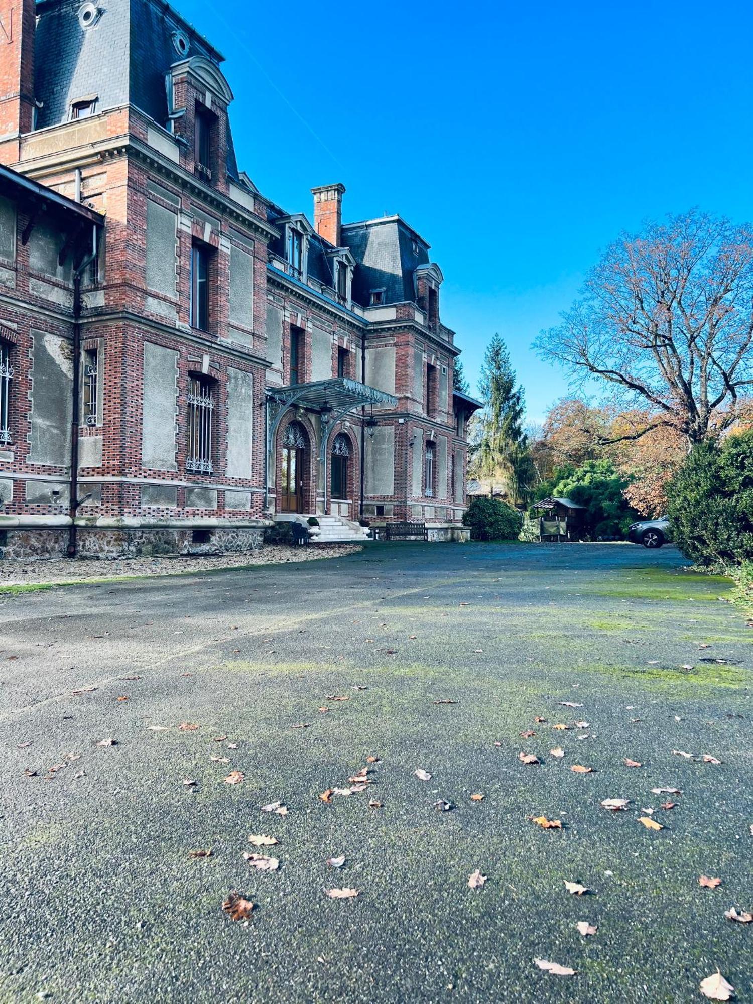 Chateau De Crenille Chaumes-en-Brie Eksteriør bilde